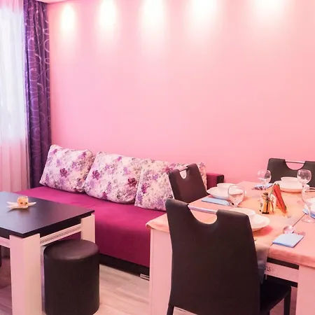 Nicole Apartman Várna
