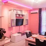 Nicole Apartament